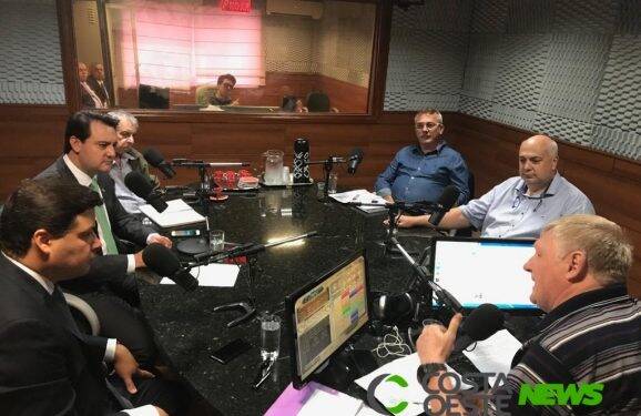 Ratinho Junior concede entrevista exclusiva à Rede Costa Oeste de Comunicação