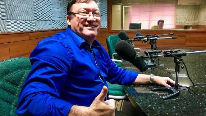Vanderlei Galvão estreia programa de classificados na Rádio Cultura