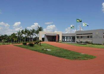 Prefeitura de Itaipulândia abre concurso com salários de R$1.081 até R$9.968