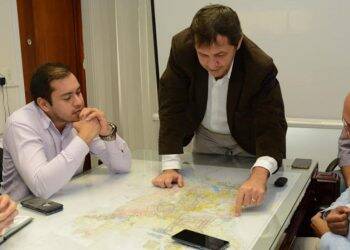 Prefeitos de Cidade do Leste e Foz do Iguaçu apresentam projeto de teleférico