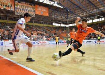 Foz Cataratas Futsal e Carlos Barbosa jogam nesta quinta no Costa pela LNF