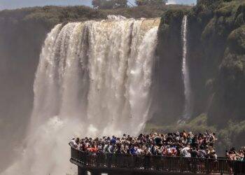 Parque Nacional do Iguaçu bate recorde de visitação no feriado de Corpus Christi
