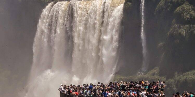 Parque Nacional do Iguaçu bate recorde de visitação no feriado de Corpus Christi