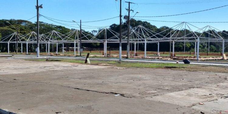 Após denúncia, prefeitura manda limpar Charrua