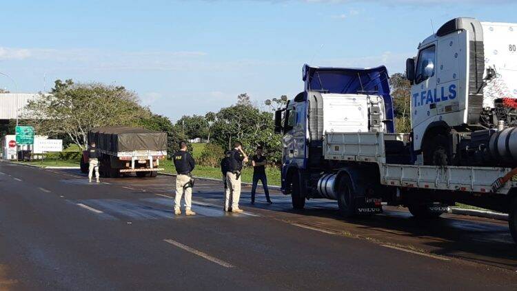 PRF realiza operação na aduana entre Brasil e Argentina, em Foz do Iguaçu