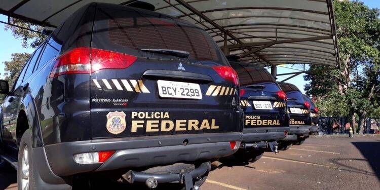 PF deflagra operação de combate ao tráfico de armas, drogas e munições