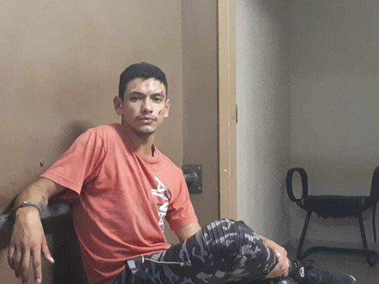 Homem é baleado em disque bebidas no Jardim Paraná