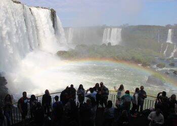 Parque abre mais cedo durante o feriadão de Corpus Christi