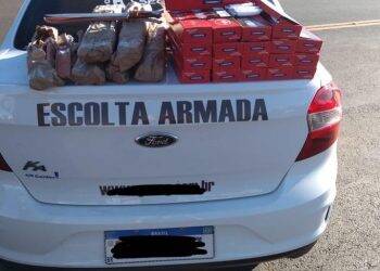 Dois carros de empresas de escolta armada são retidos na Operação Muralha