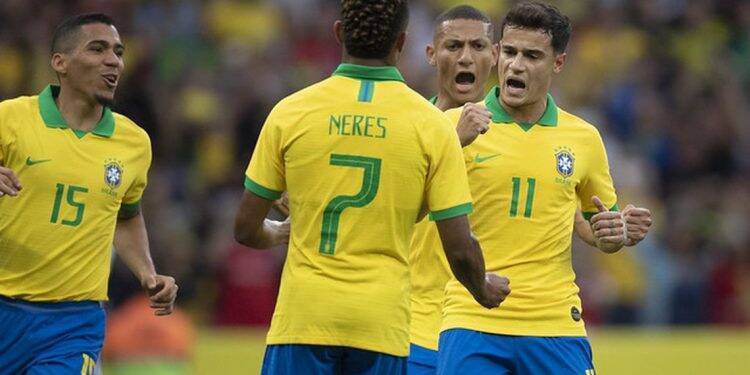 Brasil e Paraguai se enfrentam na Copa América, na quinta-feira (27)
