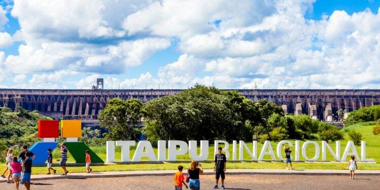 Atrativos turísticos da Itaipu devem receber mais de 11 mil visitantes neste feriadão