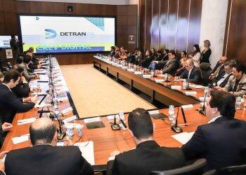 Donos de veículos do Paraná já podem contar com o CRLV Digital