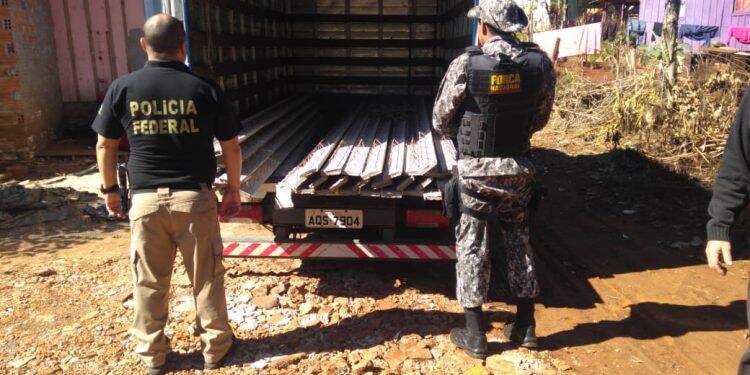 Operação conjunta apreende vigotes para lajes em ambos os lados da fronteira com a Argentina