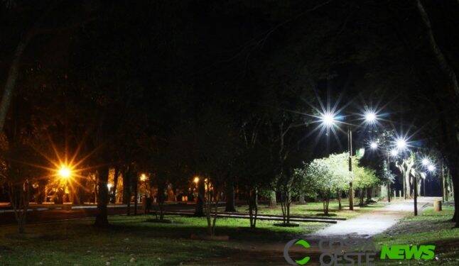 Praia de Santa Helena tem iluminação de LED instalada em convênio com a Itaipu