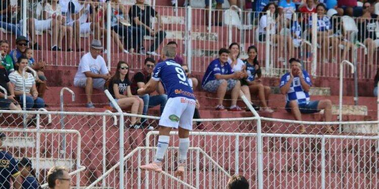 Diego Henrique e Vitor Nascimento no Azulão