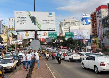 Manifestantes paraguaios fecham acesso sentido Paraguai/Brasil sem previsão de reabertura