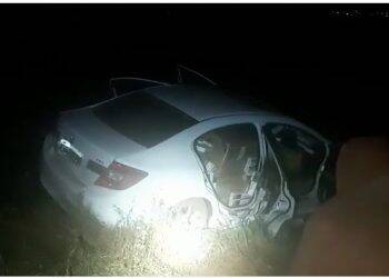 PRF apreende veículo carregado com cigarros