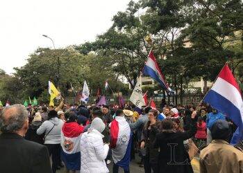 Paraguaios prometem ir às ruas nesta segunda-feira, 29, em todo o país contra novo acordo de Itaipu
