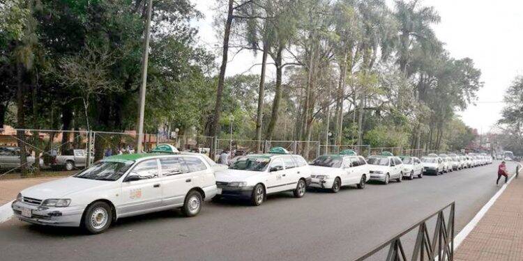 Crise em Ciudad del Este afeta taxistas