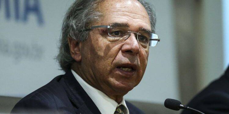 Guedes confirma liberação de R$ 42 bi de FGTS e PIS até o fim de 2020