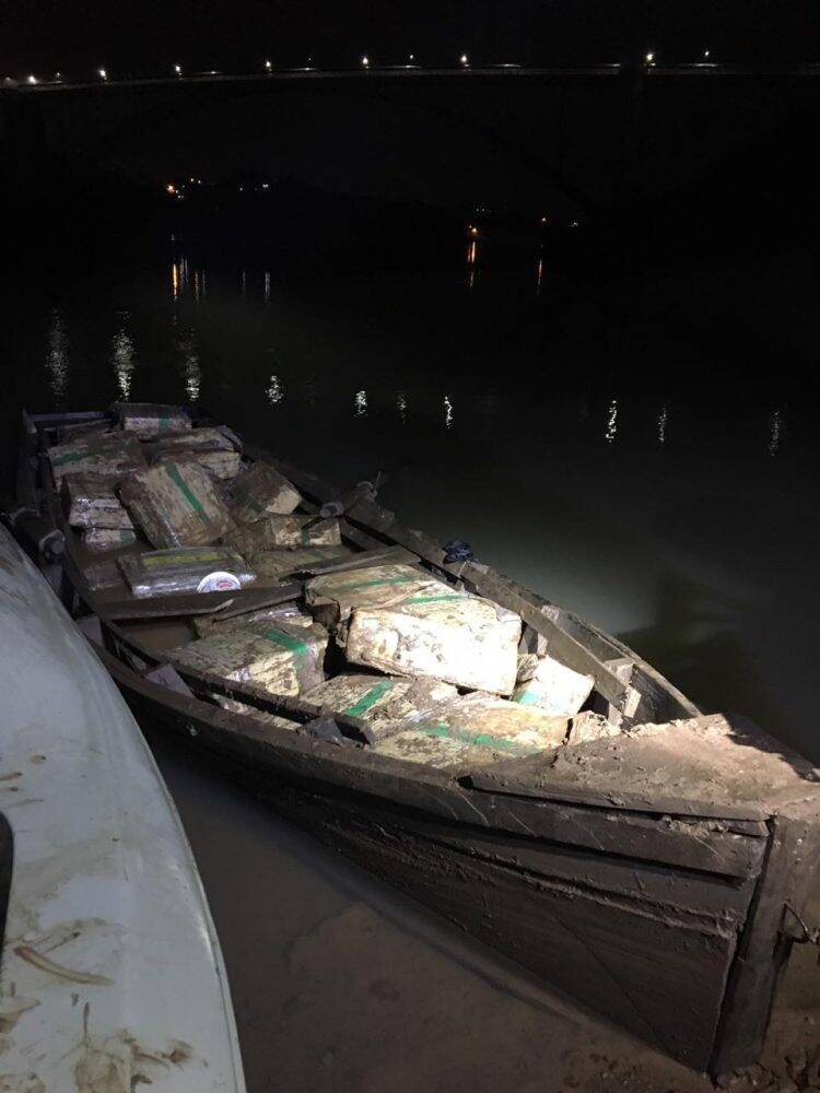 Força integrada apreende quase 850 kg de maconha próximo ao Jupira