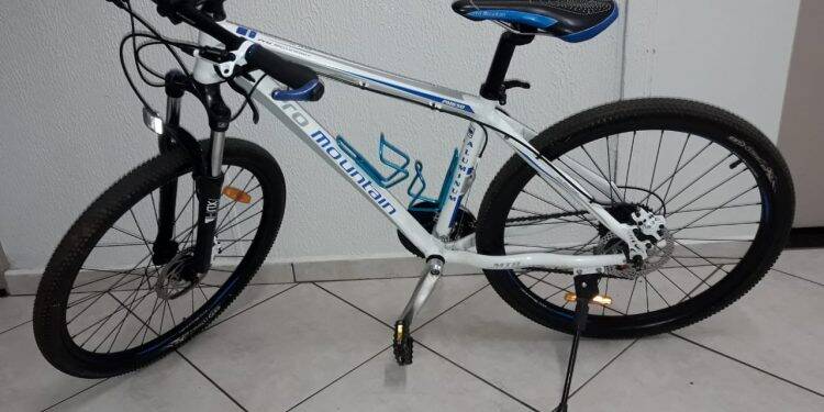 Homem coloca bicicleta furtada à venda no facebook e é preso em flagrante