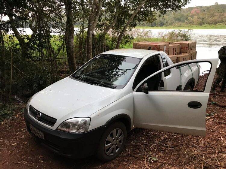 Operação Hórus apreende Montana e embarcação carregadas com cigarros contrabandeados