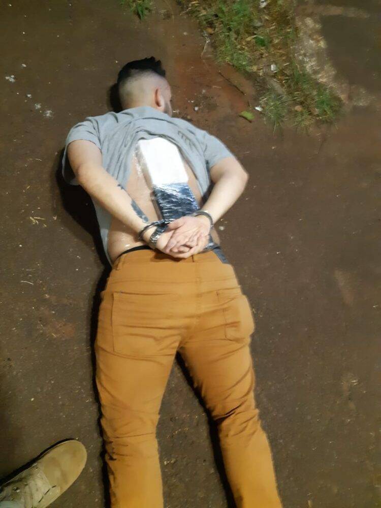 Jovens com BMW de Foz do Iguaçu são presos em Céu Azul transportando cocaína
