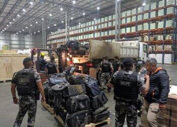 Polícia Militar apreende mais de 3,3 toneladas de cocaína