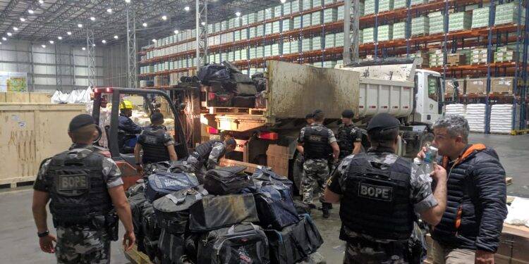 Polícia Militar apreende mais de 3,3 toneladas de cocaína