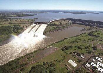 Governo paraguaio volta atrás em acordo energético com o Brasil