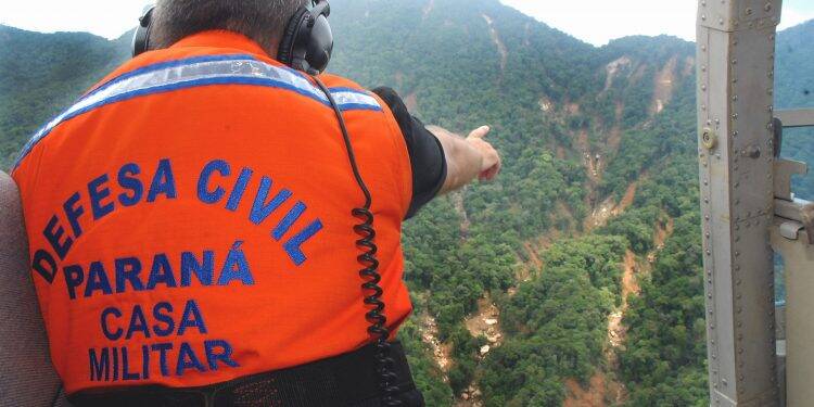 Governo do Paraná vai comprar equipamentos para detectar desastres naturais