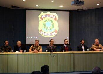 Simpósio da Polícia Militar do Paraná em Foz do Iguaçu debate atuação na fronteira