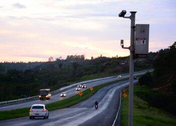 Governo vai instalar 1 mil radares em rodovias federais, diz ministro