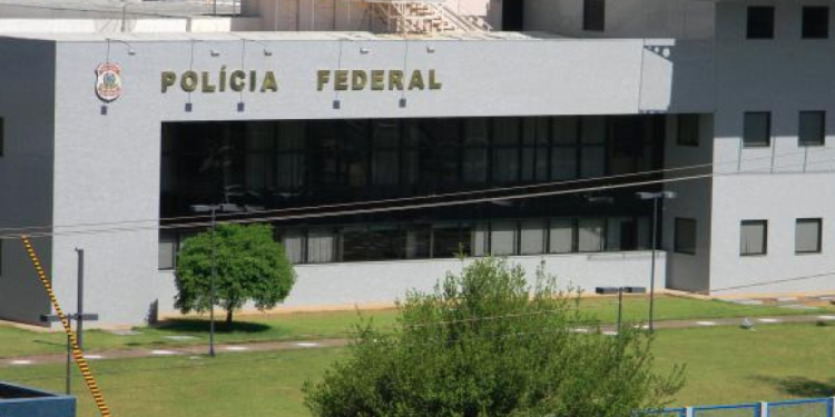 Policial Federal é detido após efetuar disparo de arma de fogo na Vila A
