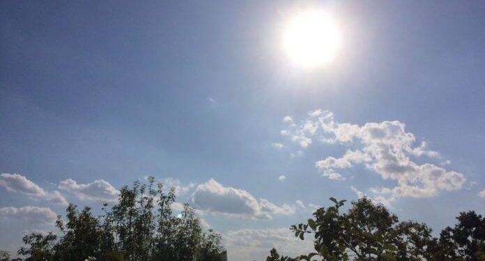 Sistemas meteorológicos preveem sol e calor para Foz nesta segunda-feira, 22