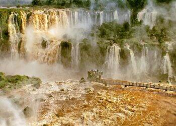 Foz do Iguaçu registra recorde de visitação em julho