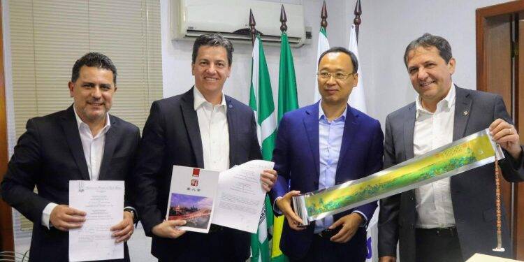 Parceria com plataforma online vai atrair mais turistas chineses a Foz do Iguaçu
