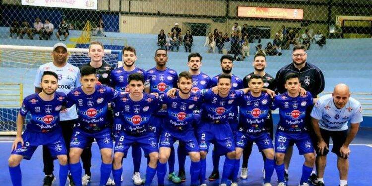 Base do Foz Cataratas vence em dose dupla e garantem vaga nas finais