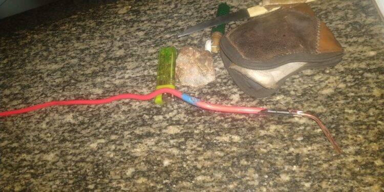 Homem é preso em flagrante em telhado de loja do centro