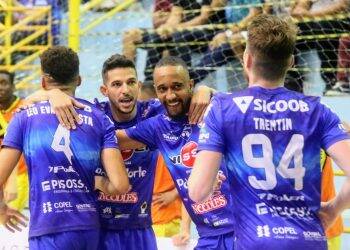 Foz Cataratas goleia e garante classificação na Liga Nacional