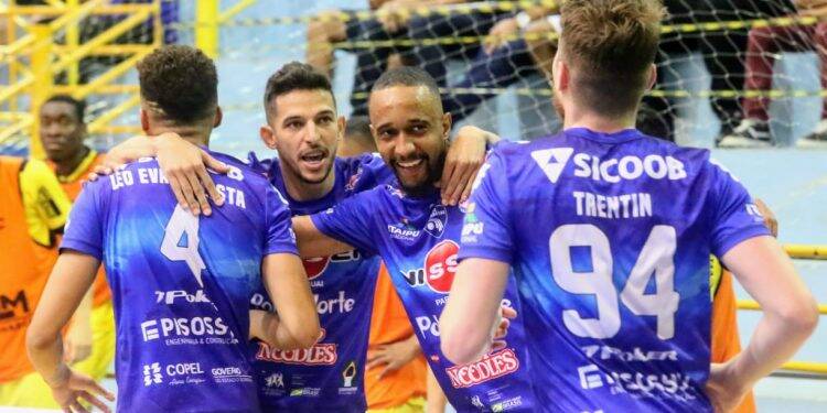 Foz Cataratas goleia e garante classificação na Liga Nacional