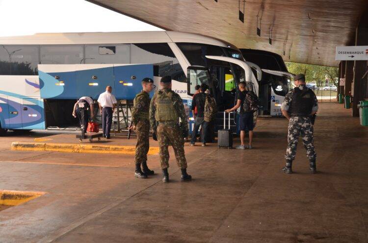 Exército continua com operação na fronteira