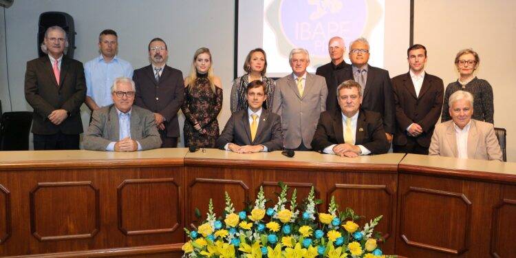 Engenheiros, arquitetos e agrônomos participam de evento em foz