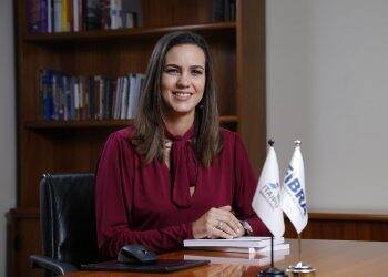 Advogada “prata da casa” é nomeada para Diretoria Jurídica de Itaipu