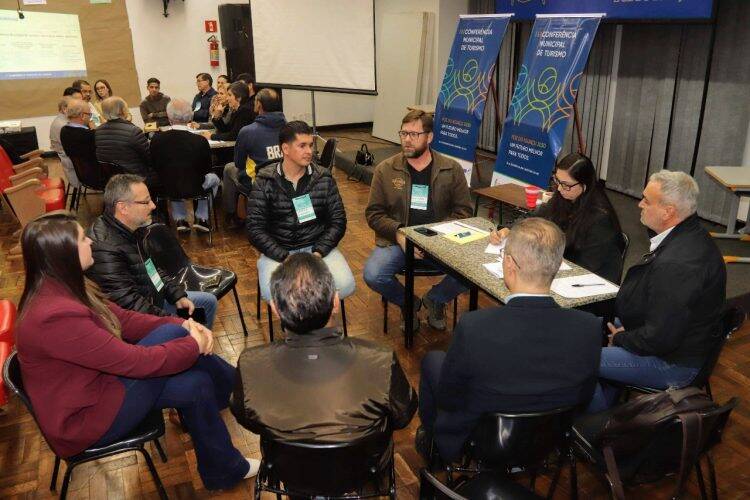 Sociedade civil, trade, trabalhadores e comunidades debatem turismo em três pré-conferências