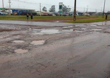 Sem acordo entre empreiteira, prefeitura e MPF, obra da Olímpio Rafagnin continua parada