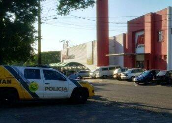 Homem é preso logo após roubar veículo na Vila Portes