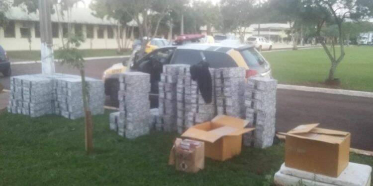 Policiais militares de Santa Terezinha são presos com contrabando em viatura