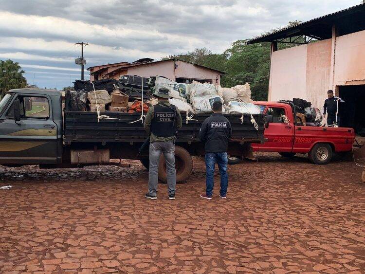 Polícia Civil de Santa Terezinha de Itaipu incinera duas toneladas de maconha
